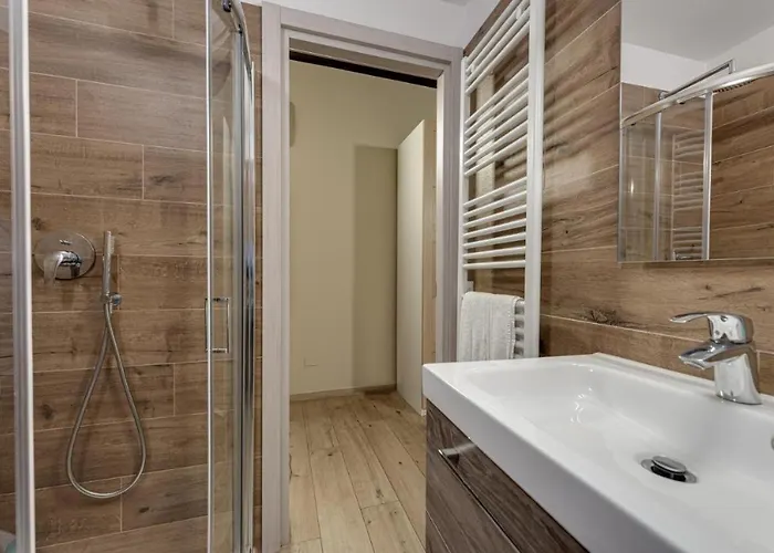 Гостевой дом Nettuno Luxuryh - Bolognacentro Duomo And 3*