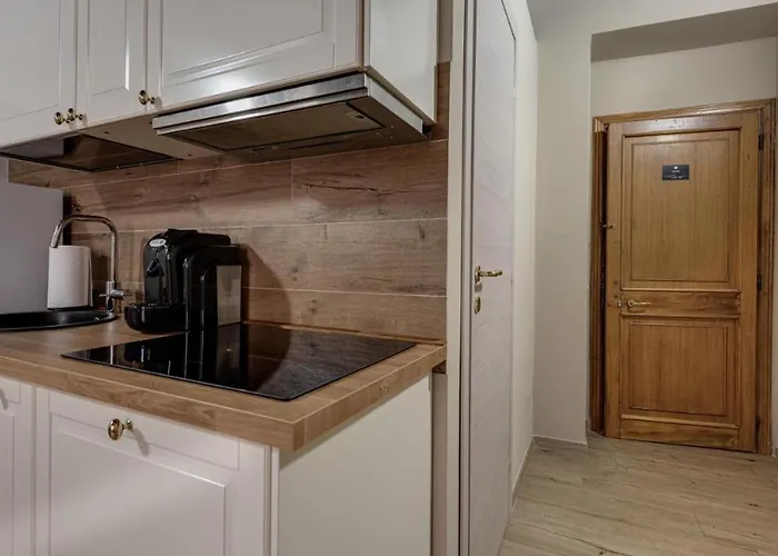 Гостевой дом Nettuno Luxuryh - Bolognacentro Duomo And 3*