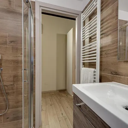 Гостевой дом Nettuno Luxuryh - Bolognacentro Duomo And 3*