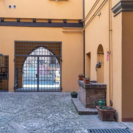Nettuno Luxuryh - Bolognacentro Duomo And 게스트하우스 볼로냐