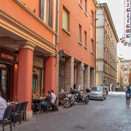 Nettuno Luxuryh - Bolognacentro Duomo And 3* Болонья